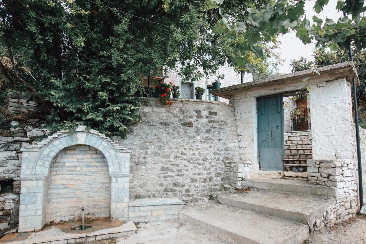 Bujtina Maria Hotel Stegopull Exterior foto